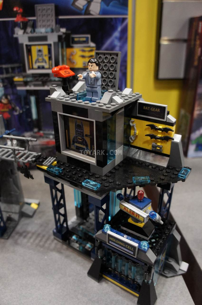Illustration for article titled LEGO Lord of The Rings, Avengers, and Deadpool debut at Toy Fair!